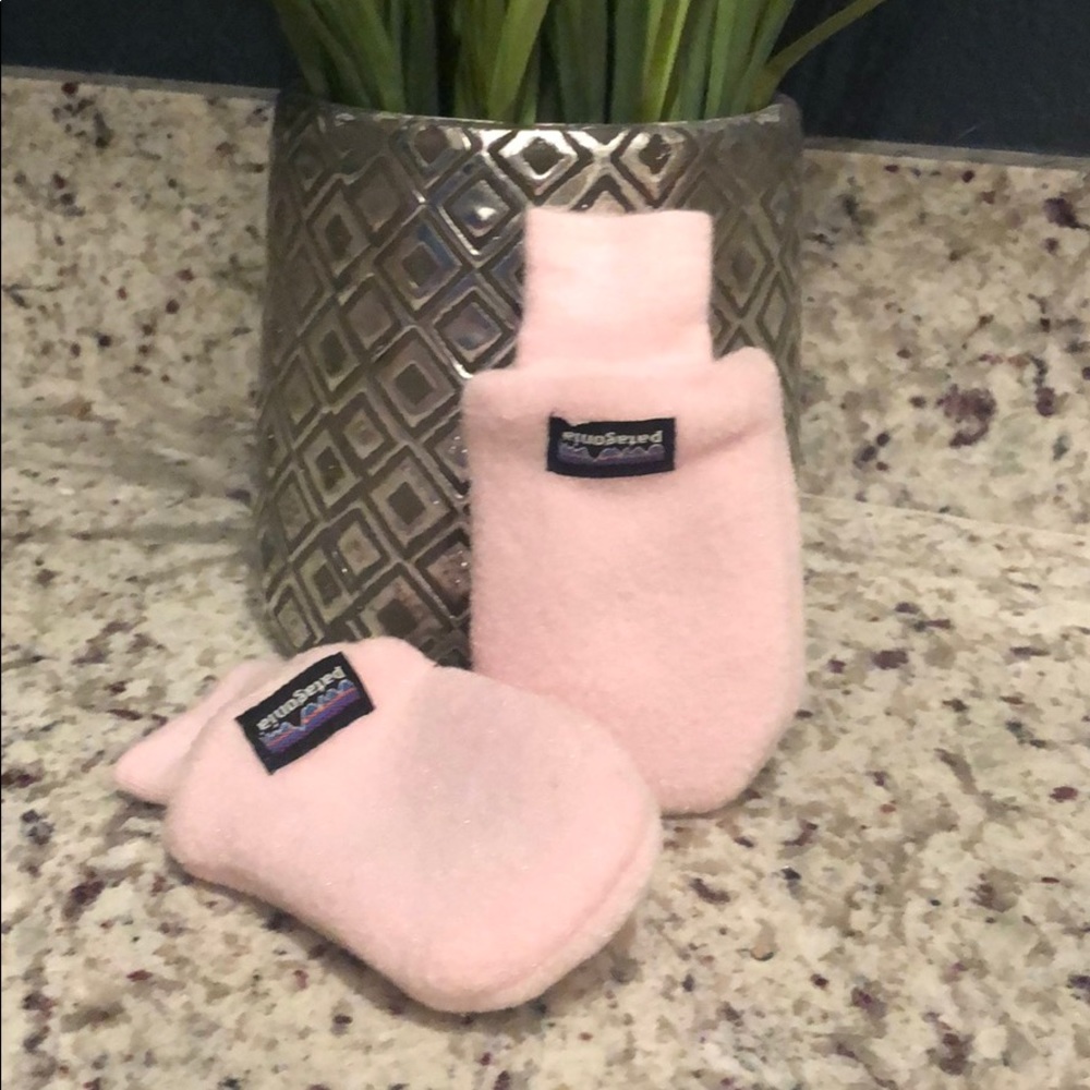 Patagonia fleece mittens